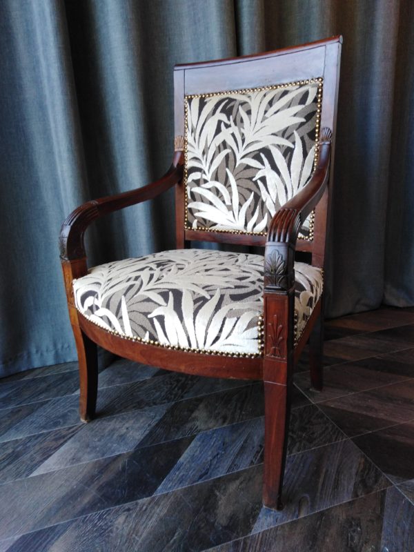 fauteuils-empire-restauration fauteuil empire tissu jungle