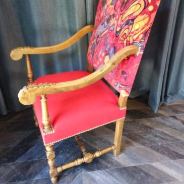 Fauteuil_pop-art_louis_XIII_apres