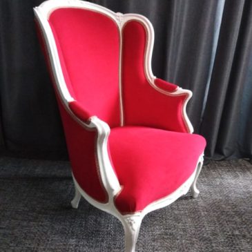 fauteuil Louis XV à fleurettes