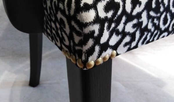 bois relooké finition cloutée bridge contemporain basoo